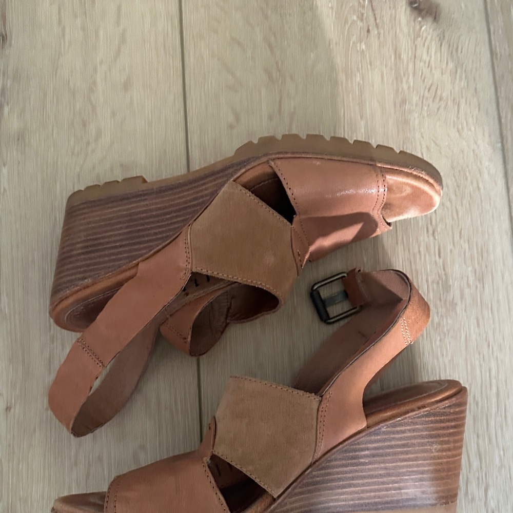 Sorel Tan Leather Wedge Sandals